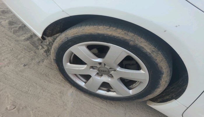 2013 Audi A6 2.0 TDI PREMIUM, Diesel, Automatic, 1,16,026 km, tyre