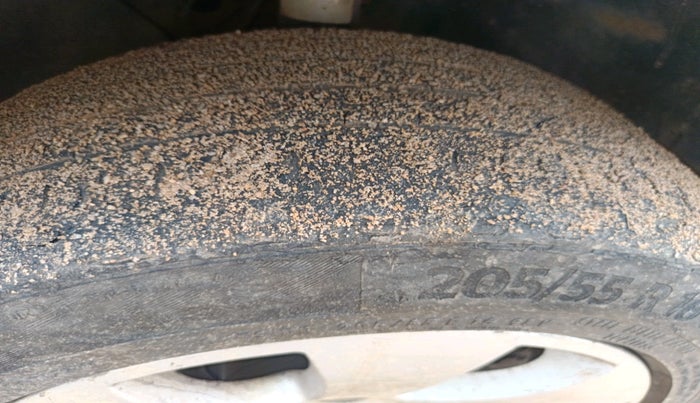 2012 Skoda Superb ELEGANCE 2.0 TDI CR AT, Diesel, Automatic, 1,75,650 km, tyre