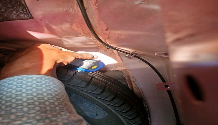 2022 Tata Tiago XT CNG, CNG, Manual, 42,025 km, tyre