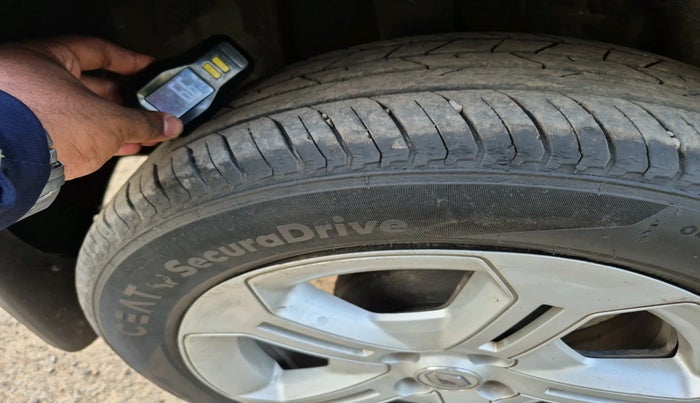 2021 Renault Kiger RXT MT, Petrol, Manual, 26,622 km, tyre