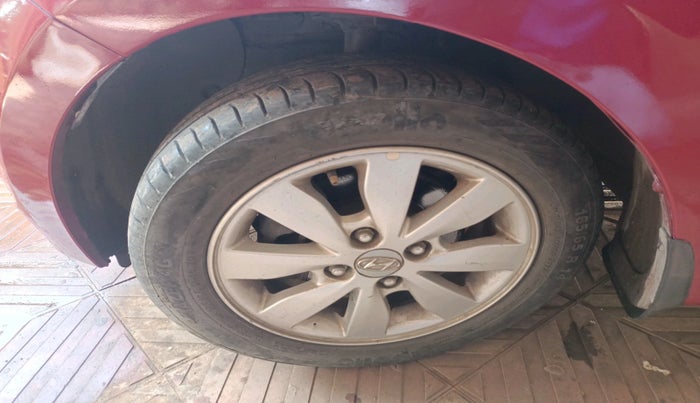 2014 Hyundai Xcent S (O) 1.2, Petrol, Manual, 55,771 km, tyre