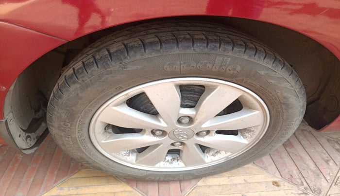 2014 Hyundai Xcent S (O) 1.2, Petrol, Manual, 55,771 km, tyre