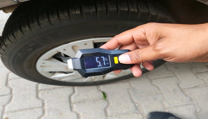 2012 Honda Brio S(O) MT, Petrol, Manual, 33,815 km, tyre