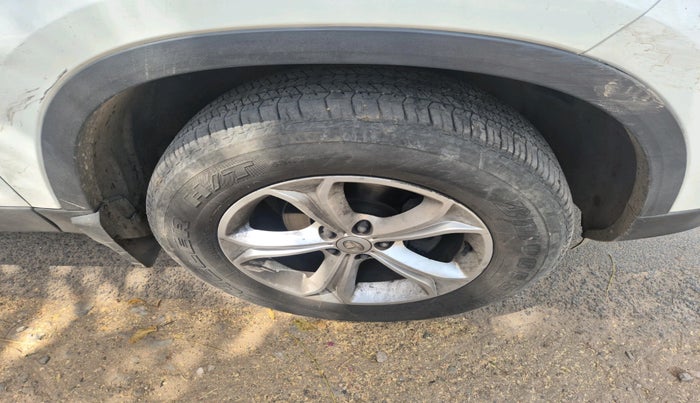 2019 Tata Harrier XZ 2.0L, Diesel, Manual, 99,190 km, tyre