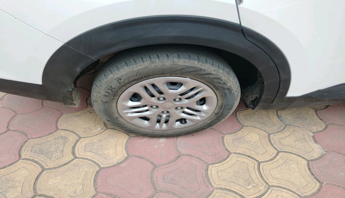 2024 KIA CARENS Prestige (O) 1.5 Petrol 7 STR, Petrol, Manual, 18,049 km, tyre