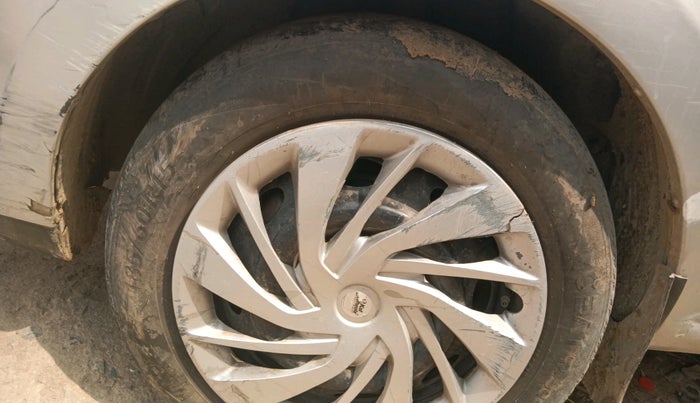 2016 Tata Zest XMS PETROL, Petrol, Manual, 1,09,350 km, tyre