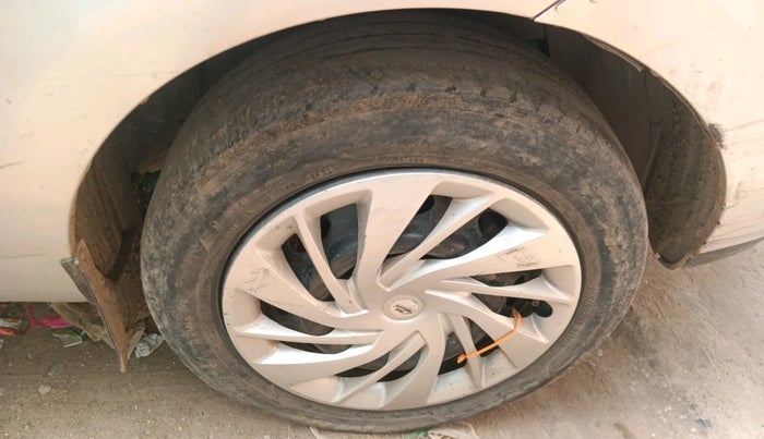 2016 Tata Zest XMS PETROL, Petrol, Manual, 1,09,350 km, tyre