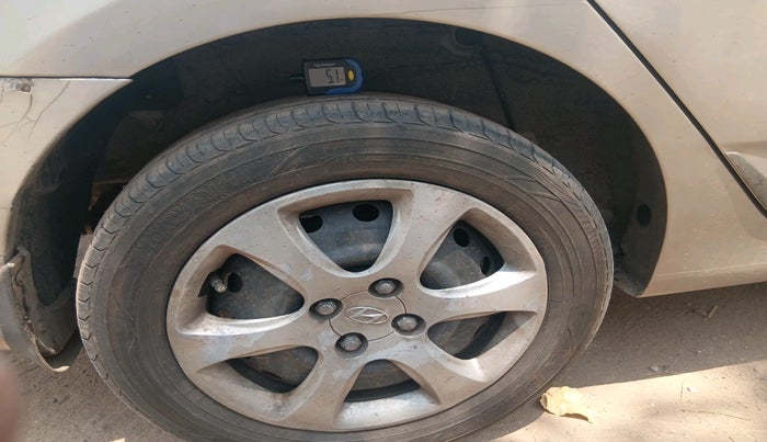 2011 Hyundai Verna FLUIDIC 1.6 VTVT, Petrol, Manual, 1,31,591 km, tyre