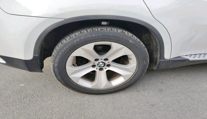 2012 BMW X6 XDRIVE 30 D, Diesel, Automatic, 1,57,796 km, tyre