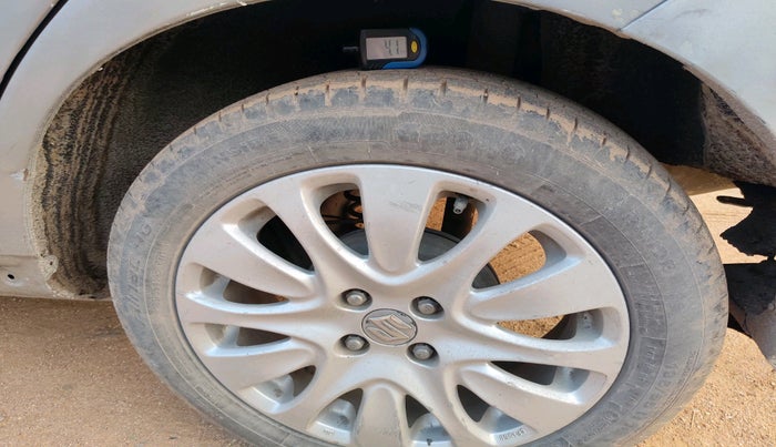 2016 Maruti Baleno ALPHA PETROL 1.2, Petrol, Manual, 1,54,327 km, tyre