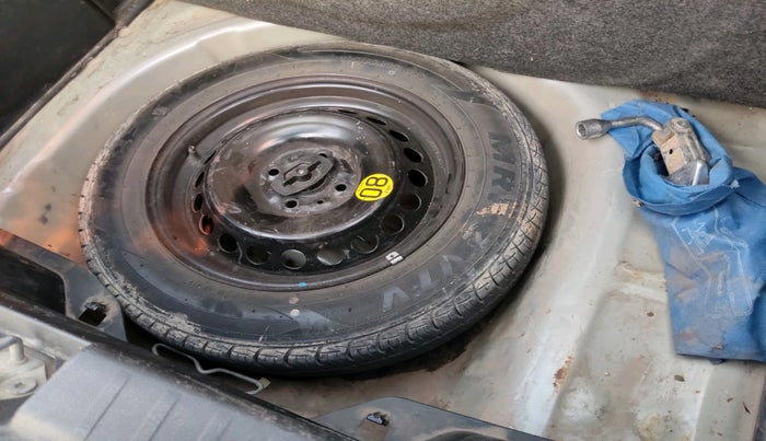 2016 Maruti Baleno ALPHA PETROL 1.2, Petrol, Manual, 1,54,327 km, tyre