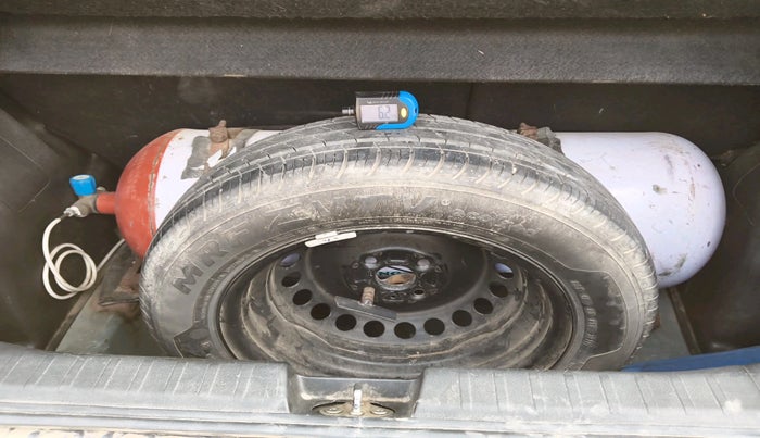 2020 Maruti Baleno ZETA PETROL 1.2, CNG, Manual, 89,314 km, tyre