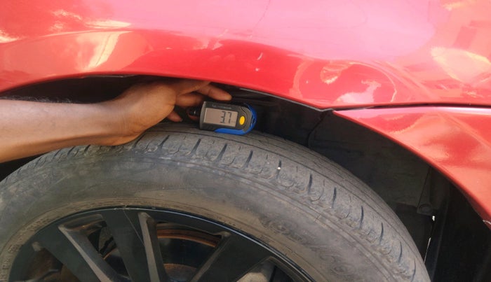 2016 Toyota Etios Liva V, Petrol, Manual, 1,09,104 km, tyre