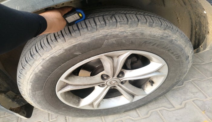 2019 Tata Harrier XZ 2.0L, Diesel, Manual, 91,639 km, tyre