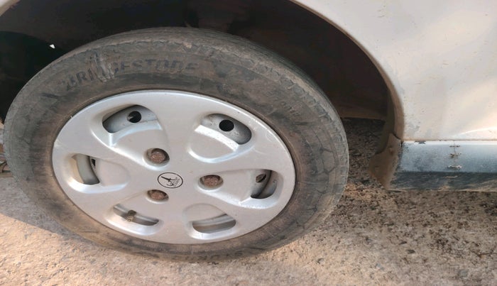 2014 Tata Nano TWIST XT, Petrol, Manual, 1,13,421 km, tyre