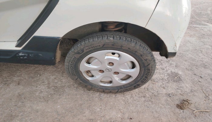 2014 Tata Nano TWIST XT, Petrol, Manual, 1,13,421 km, tyre