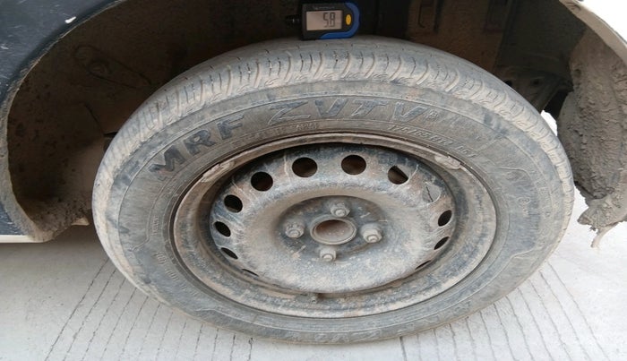 2012 Toyota Etios Liva GD, Diesel, Manual, 2,10,764 km, tyre