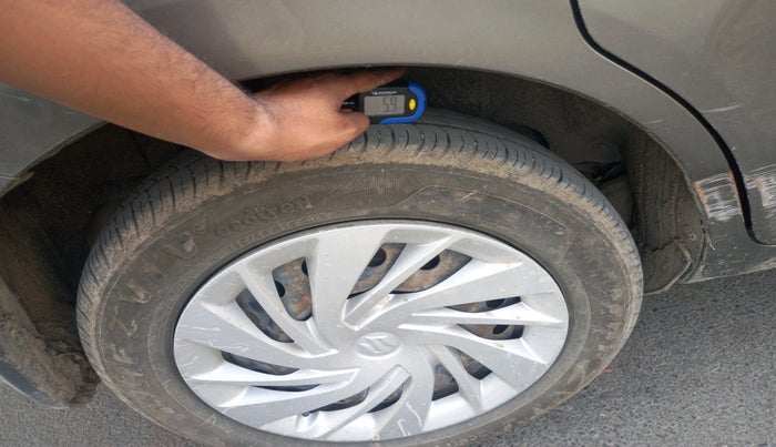 2021 Maruti Ertiga VXI CNG, CNG, Manual, 1,10,516 km, tyre