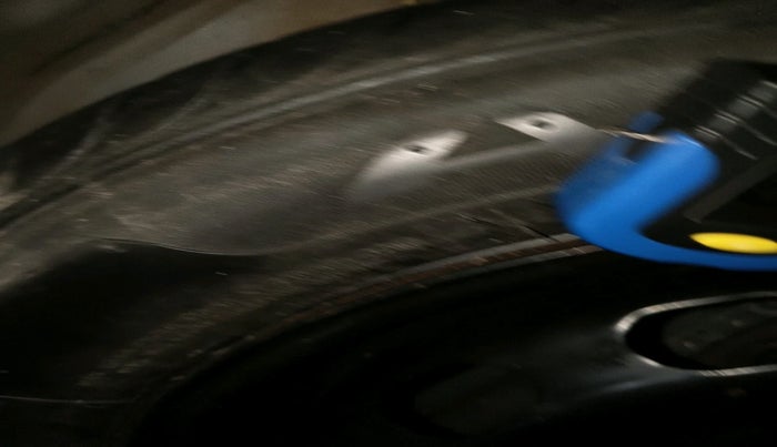 2011 Ford Figo TITANIUM 1.2 PETROL, Petrol, Manual, 79,727 km, tyre