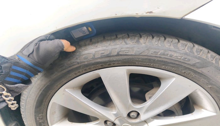 2011 Hyundai Verna FLUIDIC 1.6 VTVT SX, Petrol, Manual, 93,687 km, tyre