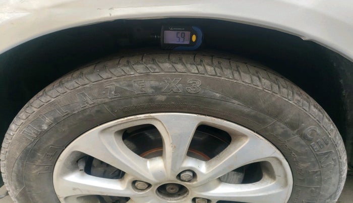 2013 Ford Figo ZXI 1.2 PETROL, Petrol, Manual, 84,602 km, tyre