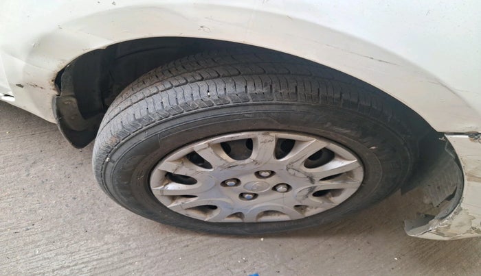 2010 Hyundai i20 MAGNA 1.2, Petrol, Manual, 99,439 km, tyre