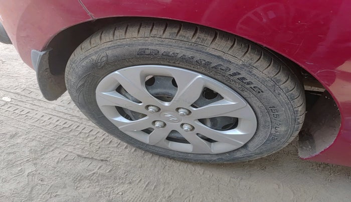 2014 Hyundai Eon MAGNA +, Petrol, Manual, 12,250 km, tyre