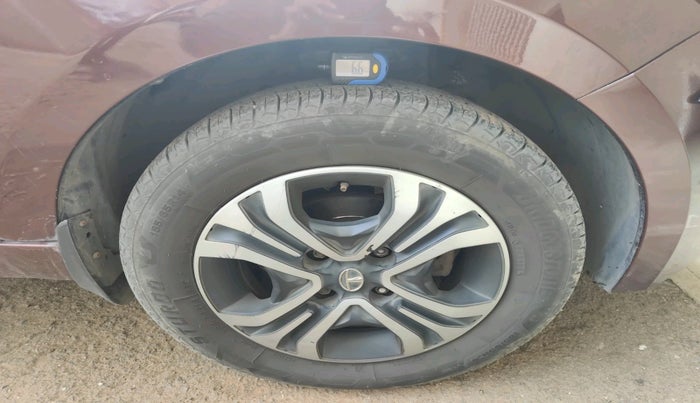 2022 Tata TIGOR XZ PLUS CNG, CNG, Manual, 48,053 km, tyre