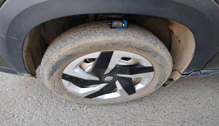 2022 Nissan MAGNITE XE, Petrol, Manual, 37,310 km, tyre