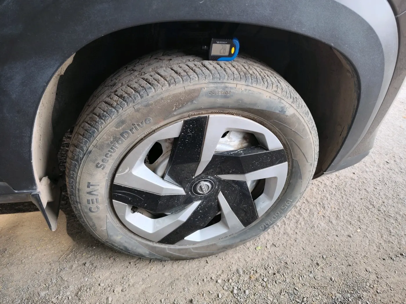 2022 Nissan MAGNITE XE, Petrol, Manual, 37,310 km, tyre