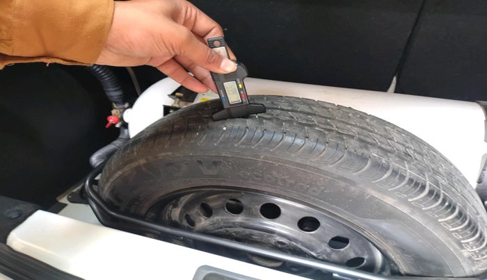 2023 Maruti New Wagon-R VXI CNG 1.0, CNG, Manual, 13,022 km, tyre