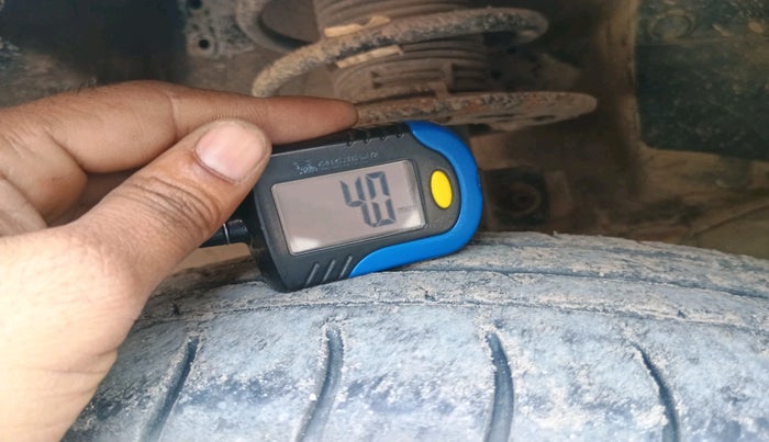 2021 Maruti Swift LXI, CNG, Manual, 1,33,393 km, tyre