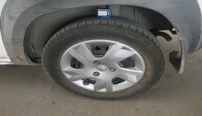 2019 Renault Kwid RXT 1.0 AMT (O), Petrol, Automatic, 50,973 km, tyre