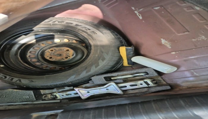 2017 Honda Amaze 1.2L I-VTEC S, Petrol, Manual, 68,247 km, tyre