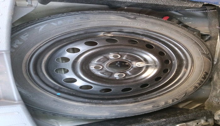 2011 Maruti Wagon R 1.0 VXI, Petrol, Manual, 55,436 km, tyre