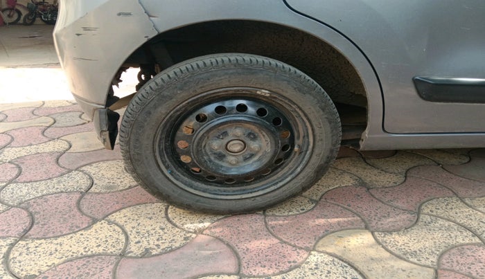 2011 Maruti Wagon R 1.0 VXI, Petrol, Manual, 55,436 km, tyre