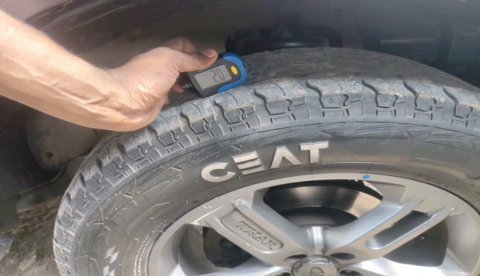 2021 Mahindra Thar LX D AT 4WD HT, Diesel, Automatic, 1,00,160 km, tyre