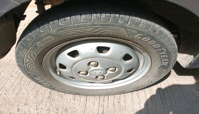 2011 Hyundai Santro Xing GL, Petrol, Manual, 22,532 km, tyre