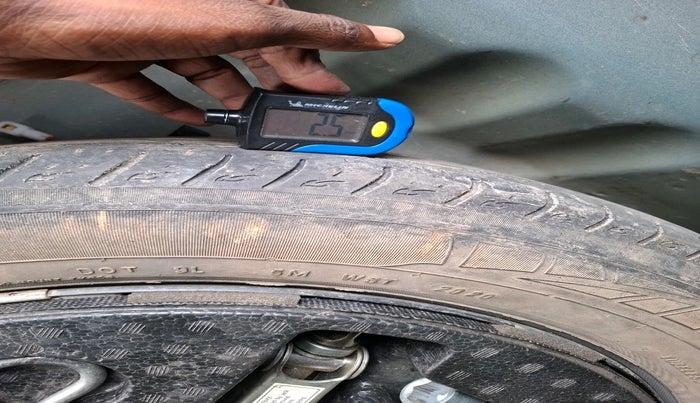 2018 Maruti S Cross ZETA 1.3, Diesel, Manual, 1,31,977 km, tyre