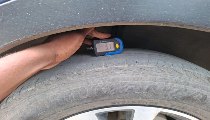 2018 Maruti S Cross ZETA 1.3, Diesel, Manual, 1,31,977 km, tyre