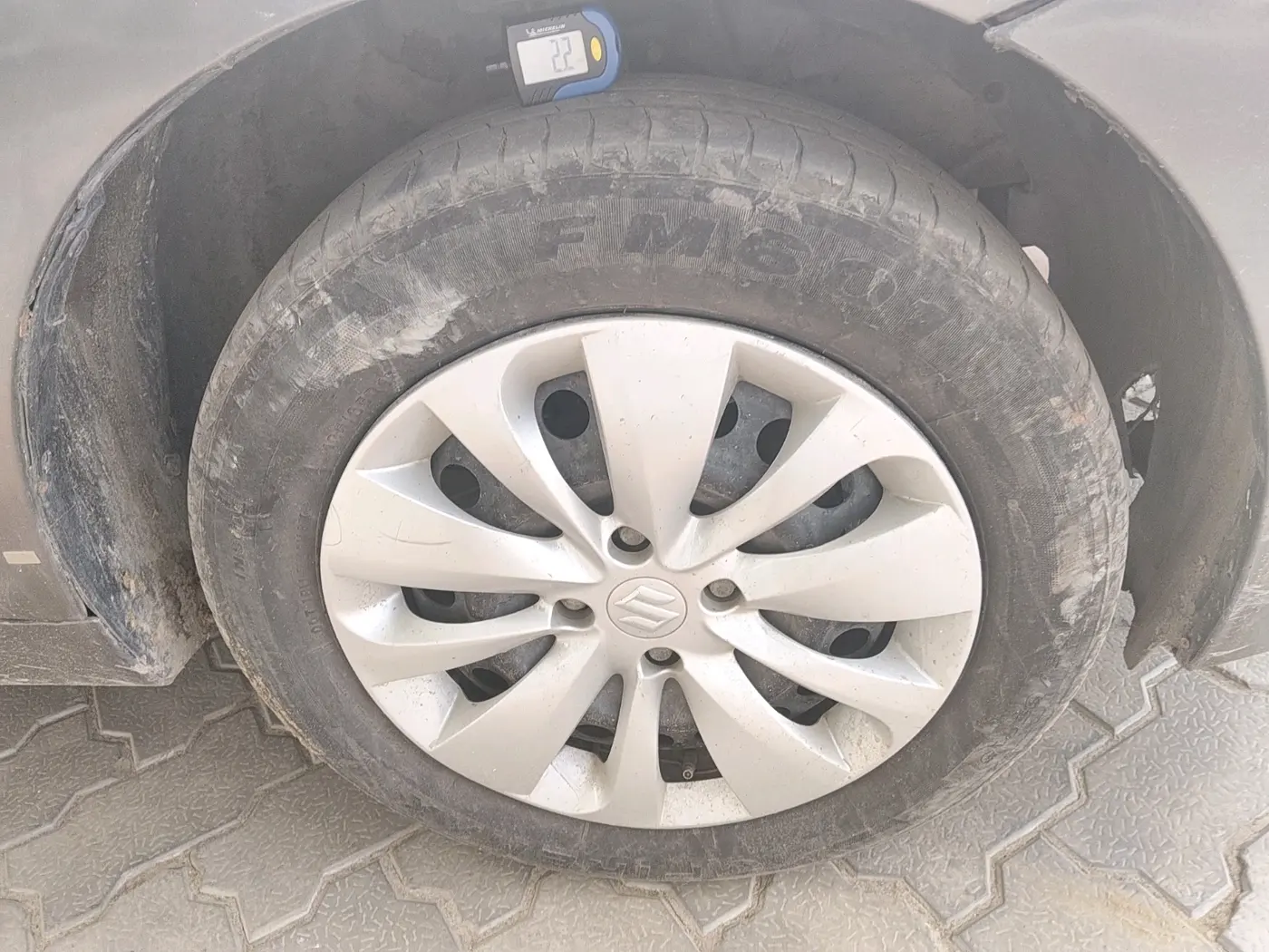 2017 Maruti Baleno DELTA PETROL 1.2, Petrol, Manual, 90,272 km, tyre
