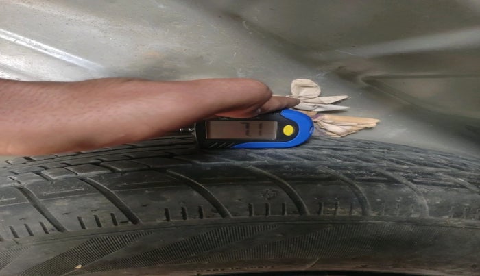 2012 Nissan Sunny XL, Petrol, Manual, 38,359 km, tyre