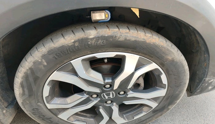 2018 Honda WR-V 1.2L I-VTEC VX MT, Petrol, Manual, 1,72,316 km, tyre