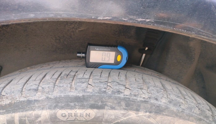 2010 Maruti Ritz VXI, Petrol, Manual, 96,139 km, tyre