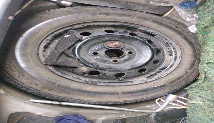 2010 Maruti Ritz VXI, Petrol, Manual, 96,139 km, tyre