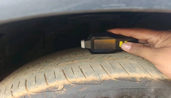 2024 Tata NEXON Smart Plus 1.2 iCNG, CNG, Manual, 38,175 km, tyre