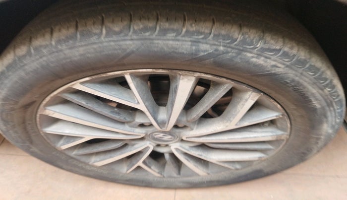 2022 Hyundai Tucson GLS 2WD AT DIESEL, Diesel, Automatic, 60,907 km, tyre