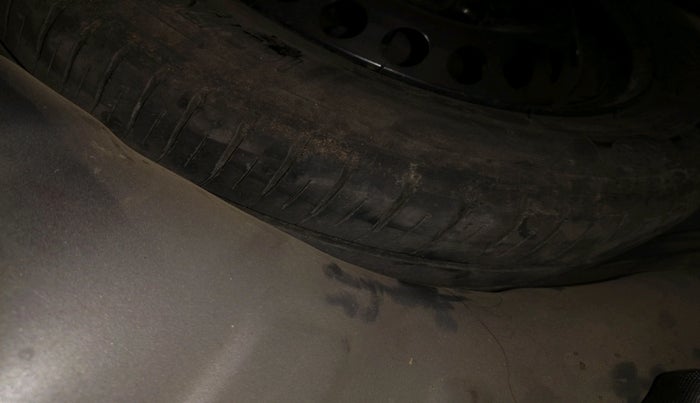 2017 Hyundai Grand i10 SPORTZ 1.2 KAPPA VTVT, CNG, Manual, 1,75,317 km, tyre