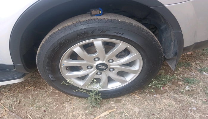 2018 Mahindra XUV500 W11, Diesel, Manual, 51,536 km, tyre