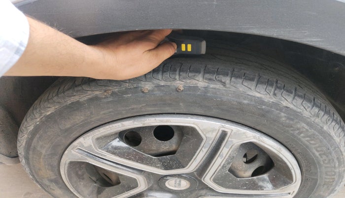 2018 Tata NEXON XM PETROL, Petrol, Manual, 1,14,881 km, tyre